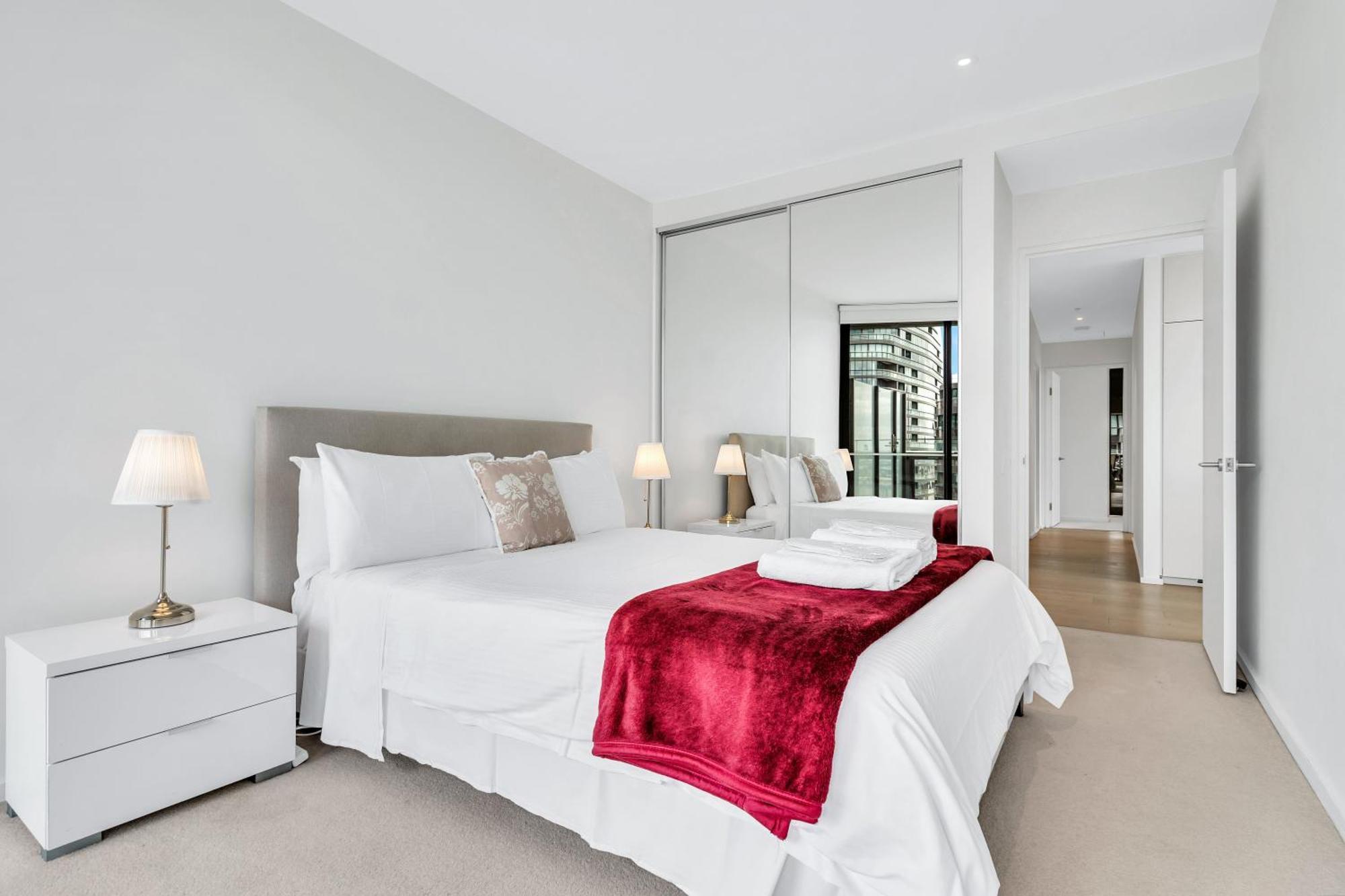 Lifestyle - Views On Collins Apartment